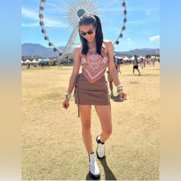 NWT Dr Marten 2976 Smooth Leather Quad/Platform Chelsea Boots - Picture 2 of 16